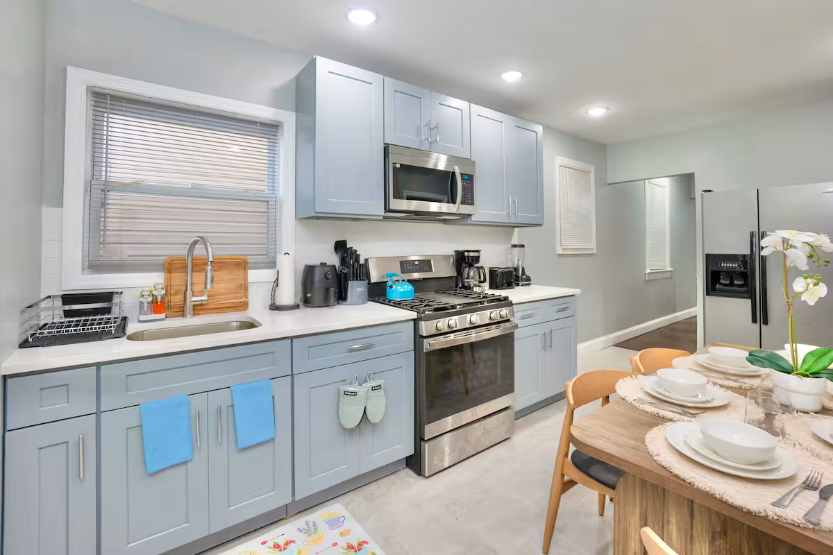 f371b4e2-b0e9-4283-bed3-78a8746023bd